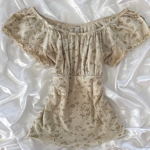 dressbarn Tops - Dressbarn Floral Cottagecore Off Shoulder Flutter Sleeve Blouse Cream Green S